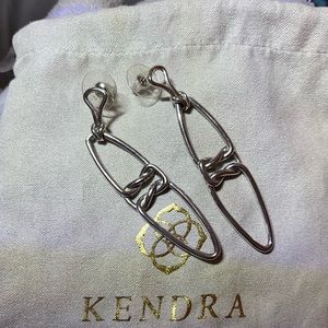 EUC kendra Scott earrings